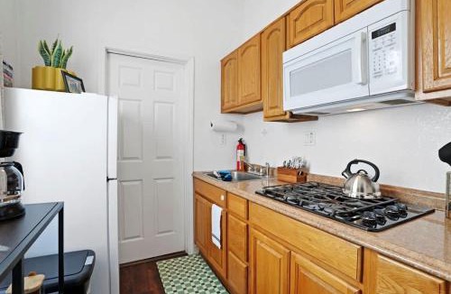 Downtown Sacramento Apartment | Cozy Upstairs Studio Near Downtown and the River