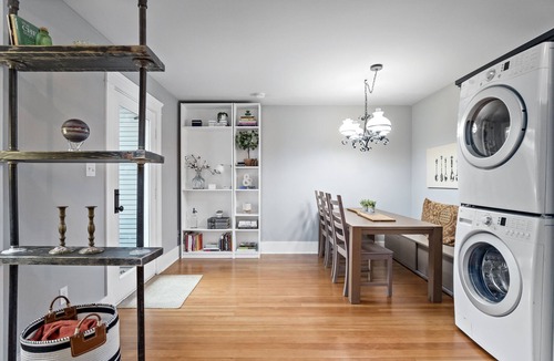 Glendora House | Craftsman Casita - NO CLEANING FEE!
