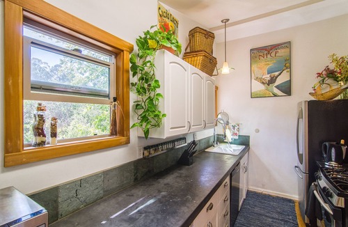Fernwood House | Craftsman Gem Sparkling Between Mountain & Ocean