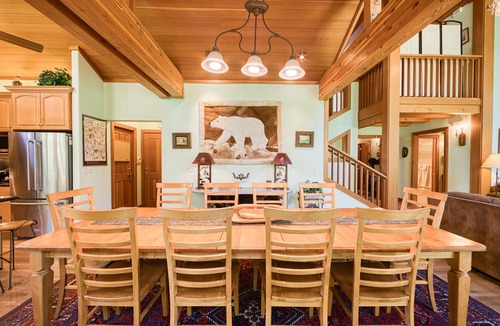Alpine Meadows House | Creek Side- 4 Primary Suites, Hot Tub, Shuttle to Slopes, Pet Friendly
