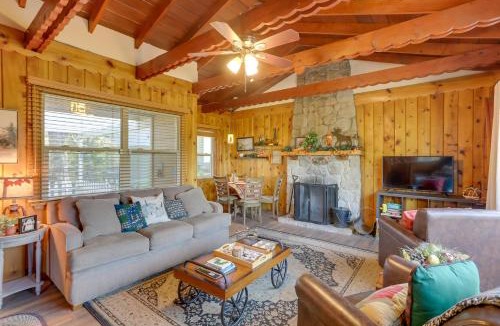 Crestline House | Crestline Cabin Close to Lake Arrowhead and Skiing