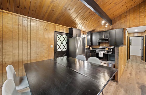 Crestline Cabin | Crestline Lake Gregory Cabin