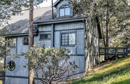 Crestline House | Crestline Luxury All-Suite Retreat with Lakeview