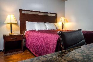 Central Sacramento Hotel | Crossroads Inn - Downtown Sacramento