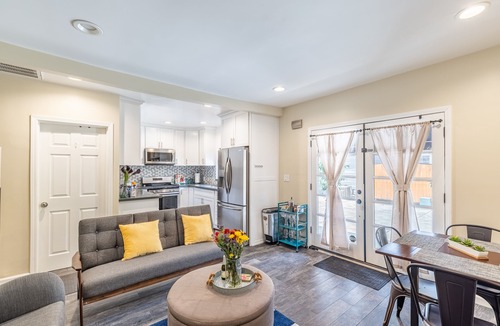 North Central House | Crown City Cottage