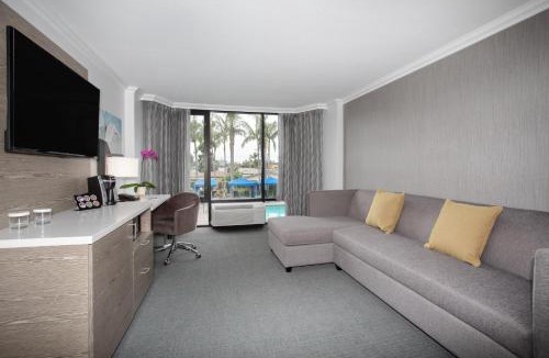 Costa Mesa Hotel | Crowne Plaza Costa Mesa Orange County by IHG