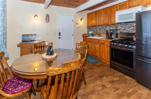 Big Bear City House | Cub Paws