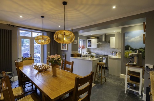 Trebarwith Strand House | Curated 6-Bed Sea-View House, Trebarwith Strand, Cornwall — Cumbrae House