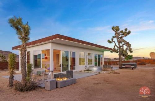 Pioneertown House | Curious Crib - CENTRAL Location Cowboy Pool Spa