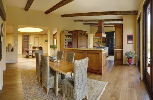 Coombsville House | Custom Napa Valley Vineyard Estate minutes from town and wineries