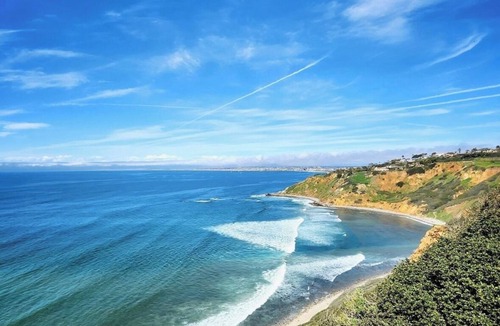 North Redondo House | Cute 2-bedroom house just 1.5 mi from the Beach!