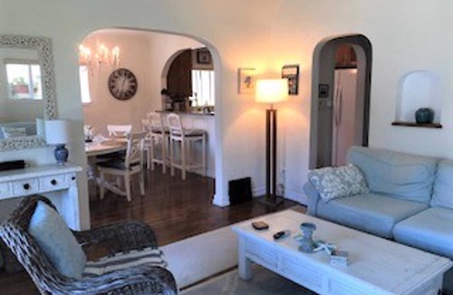 Belmont Shore House | Cute Luxurious Beach house in Trendy Belmont Shore! Short WALK to BEACH !