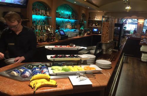 Golden Rectangle Hotel | Cypress Inn