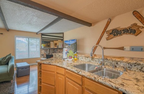 Boulder Bay Apartment | Dabi Four Lakeview
