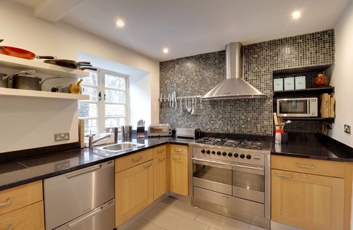 Yorkley Cottage | Danby Lodge - a house that sleeps 14 guests in 7 bedrooms