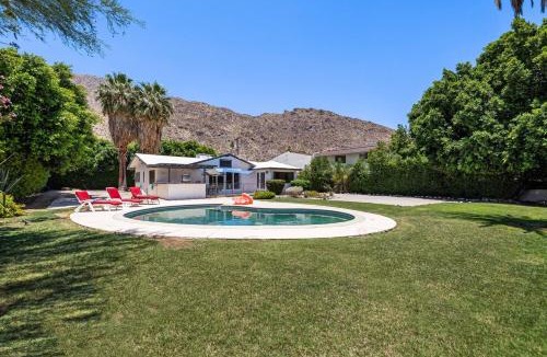 Historic Tennis Club House | Dandelion by AvantStay Pool 0.2mi to Downtown