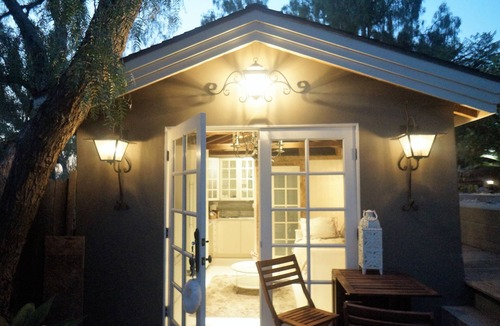 Los Angeles House | Darling Guesthouse in the Hills+ Private Patio
