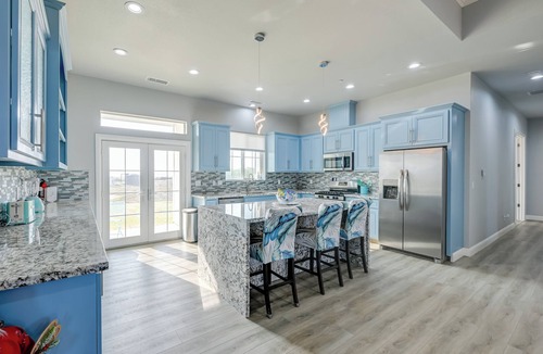Madera House | Day Trip to Yosemite: Spacious Home w/Fireplace
