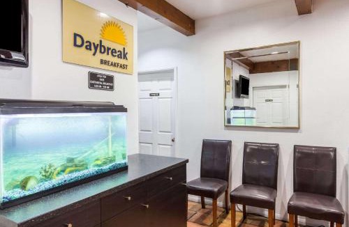 Castaic Hotel | Days Inn by Wyndham Castaic Six Flags Magic Mountain