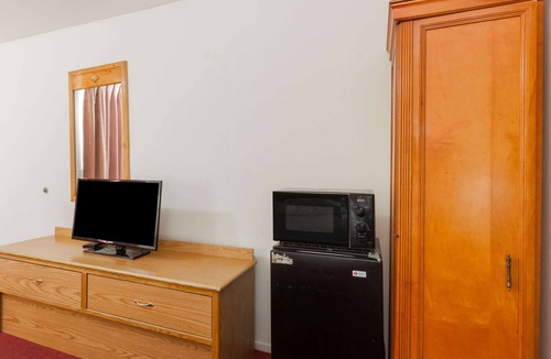Castaic Hotel | Days Inn by Wyndham Castaic Six Flags Magic Mountain
