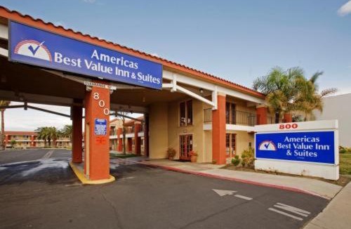Hemet Hotel | Days Inn by Wyndham Hemet