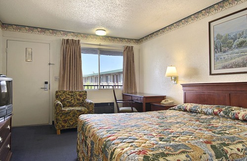 Yuba City Hotel | Days Inn by Wyndham Yuba City