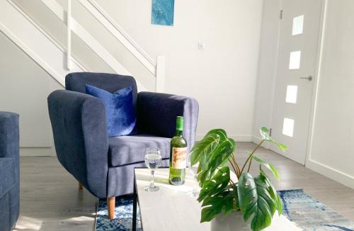 St. Leonard's House | De Montfort House