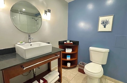 Old Towne Hotel | Delight in Comfort Near Attractions: Room w/Continental Breakfast