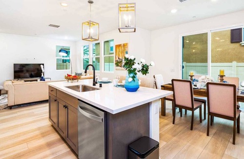 Upland House | Delight on Coral Bells Pl