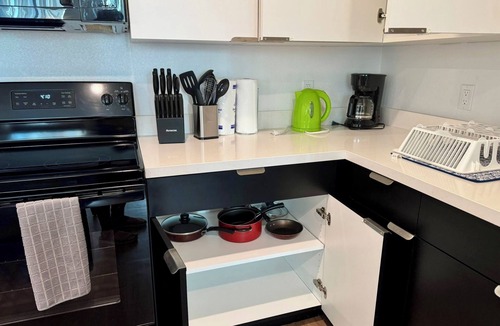 Little Tokyo Hotel | Deluxe 2-Bedroom Stay in the Heart of Los Angeles