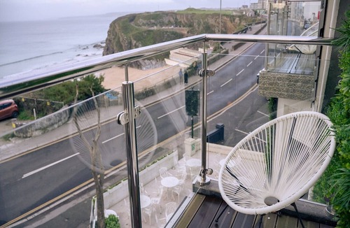 Newquay City Centre House | Deluxe Double Room with View
