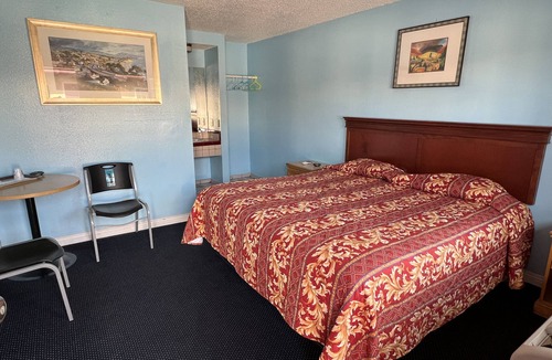 Los Angeles Hotel | Deluxe Inn LA