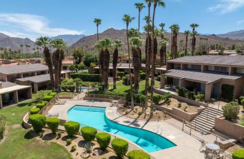 Palm Desert House | Desert Flower- Country Club Condo Pool & Spa