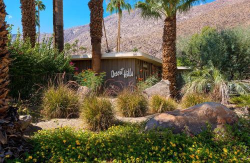 Historic Tennis Club Hotel | Desert Hills - 21 and Over