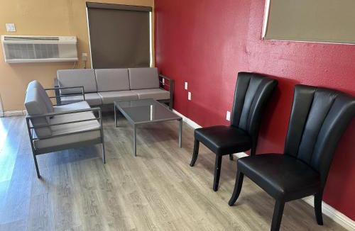 Corona Hotel | Desert Inn Motel
