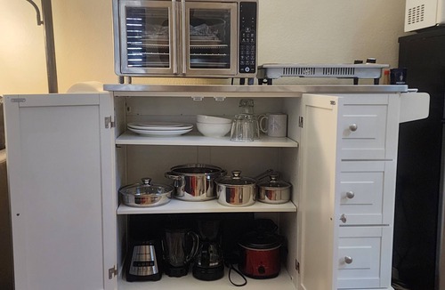 Indio Apartment | Desert Oasis 5 direct miles from Coachella Festival