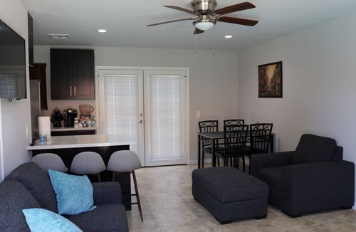Cathedral City House | Desert Oasis Getaway