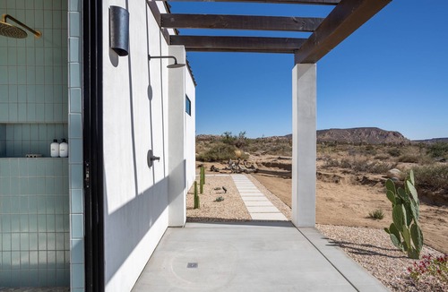 Pioneertown House | Desert Oasis with Heated Pool & Spa