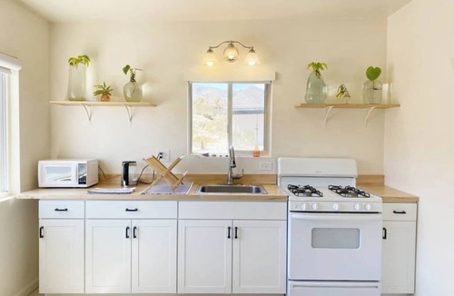 Joshua Tree Highlands Apartment | Desert Retreat – Embrace the Magic of Joshua Tree!