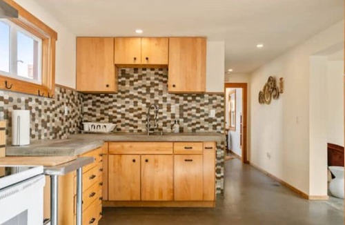 Inland Empire House | Desert's Edge