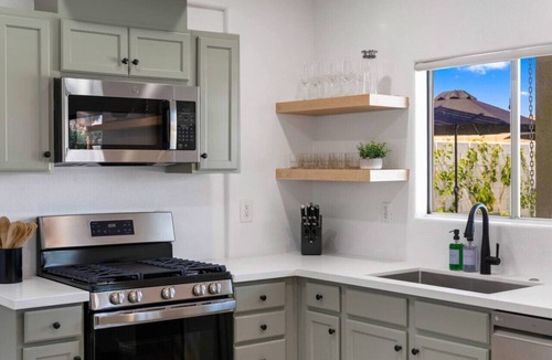 Indio Apartment | Desert Skyline | Luxury Pool + Sunken Firepit Area