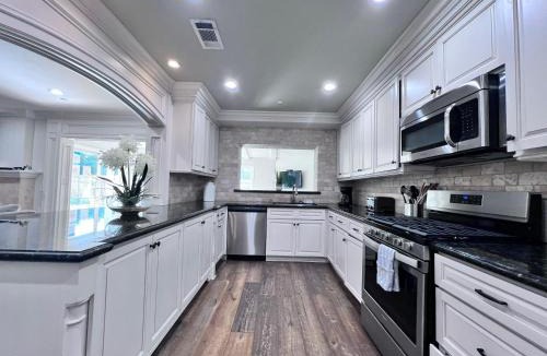 Hermosa Village House | Destination #01