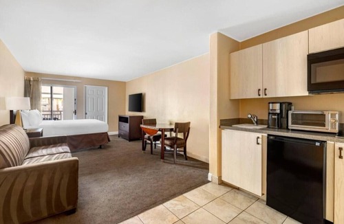 Canyon Corridor Apartment | Diamond - Palm Canyon Resort - 2BD