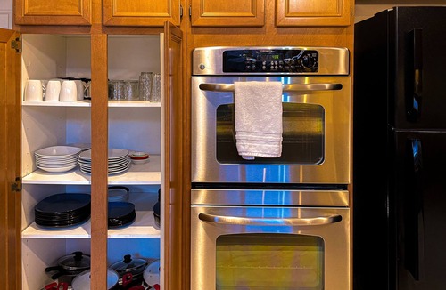 Mira Loma House | Discover comfort in our 5-bedroom retreat, just a hop away from Ontario Mills