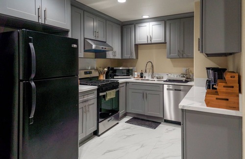 Midway City House | Disney Family Luxe 3BR Home + Game Room/EV Charging+King Beds