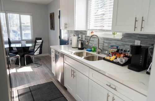 Northwest Anaheim House | DISNEYLAND! 5BR FULLERTON HOUSE FULLY REMODELED 2023 w/GARAGE & FENCED YARD p61
