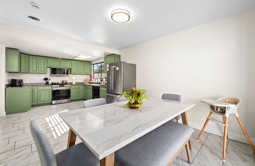 Placentia House | Disneyland Family Rental Pool Sleeps 12 Single Story