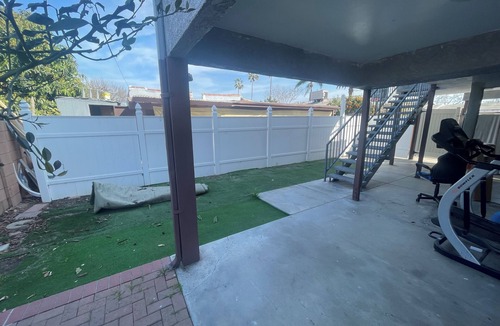 Anaheim Colony Historic District House | Disneyland midterm/long term stays welcome budget friendly 5 beds/2bath