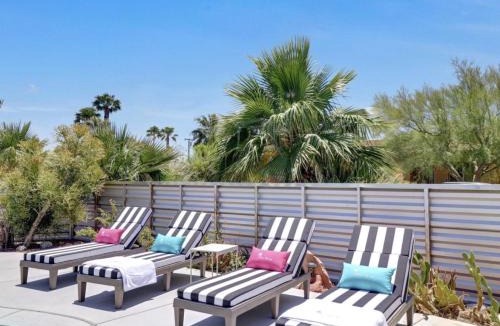 Desert Park Estates House | Dive into Desert Wonderland Pool, Spa, Fire Pit