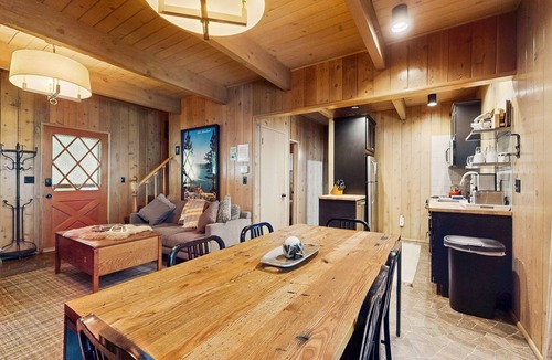 Arrowhead Villas House | Dog-friendly cabin near lake with large deck and great location
